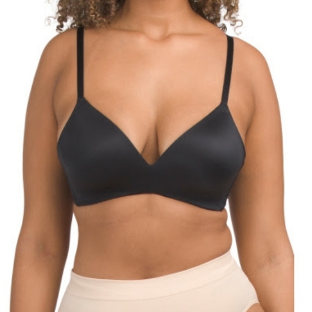 B. Tempt'd By Wacoal Black Wire Free Ultra Soft Future Foundation Bra NEW